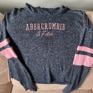 Kids Abercrombie Gray/Pink Top with hood Size 9/10